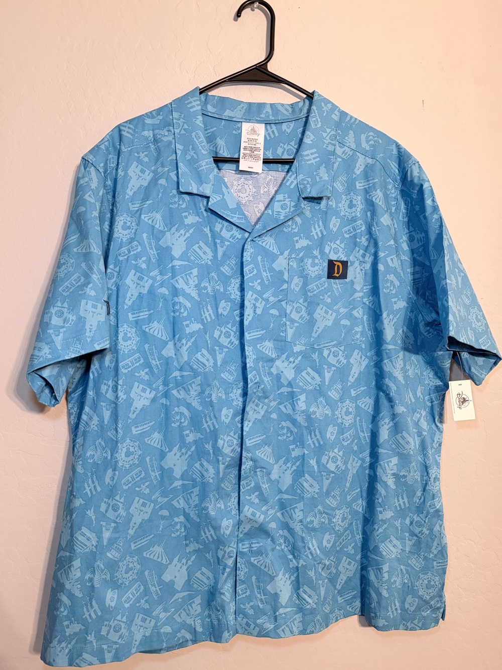 Disney Light Blue Short-Sleeve Button-Down Shirt- size Xxl
